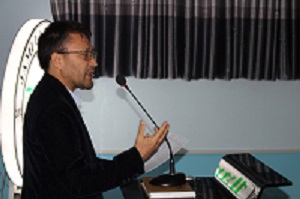 Afghan youth in the struggle for tradition and modernity